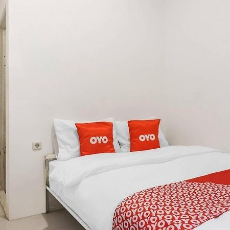 Super Oyo 91074 Stariez Senen Syariah Hotel Jakarta Exterior foto