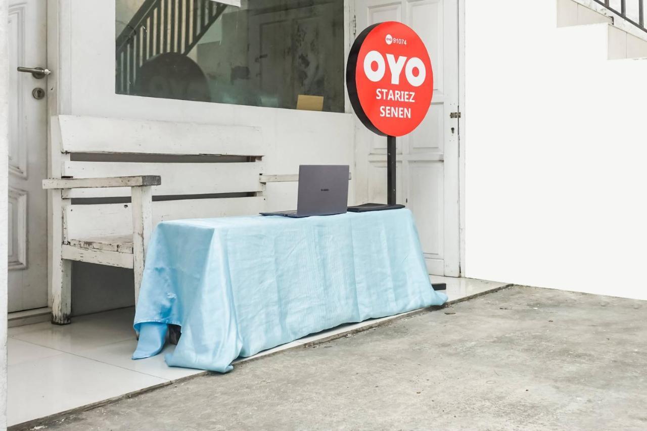 Super Oyo 91074 Stariez Senen Syariah Hotel Jakarta Exterior foto
