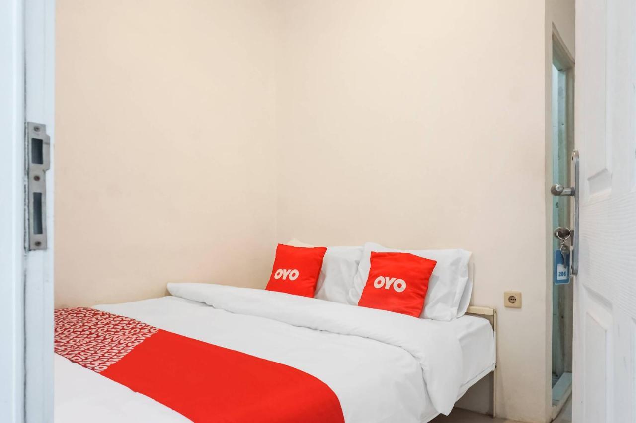 Super Oyo 91074 Stariez Senen Syariah Hotel Jakarta Exterior foto