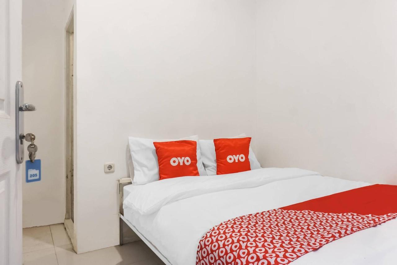 Super Oyo 91074 Stariez Senen Syariah Hotel Jakarta Exterior foto