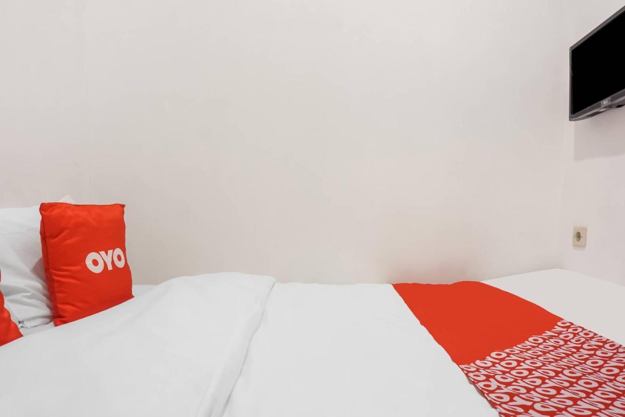 Super Oyo 91074 Stariez Senen Syariah Hotel Jakarta Exterior foto